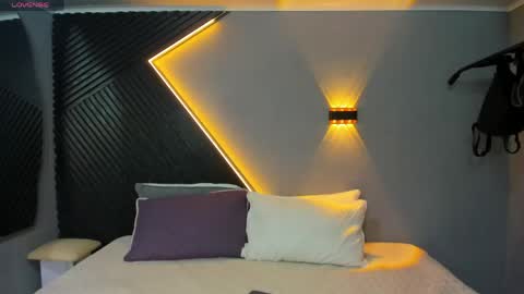    online show from 04.14.26