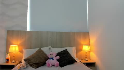 Snapshot of laia_cruz chatting on 10.31.25 Laia Cruz online show from 10.31.25