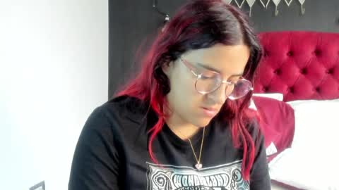 Laia  online show from 05.14.26