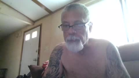 Snapshot of laidbackluxury chatting on 06.12.26 laidbackluxury online show from 06.12.26