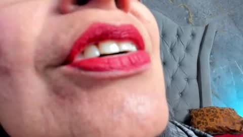 Lailacastillo online show from 10.30.25