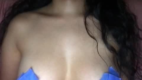 Laila Yousef online show from 12.31.24