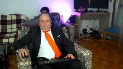 Snapshot of lajose52 chatting on 01.19.25 lajose52 online show from 01.19.25