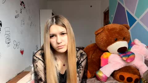 Sophie online show from 04.06.26