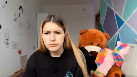 Sophie online show from 04.11.26