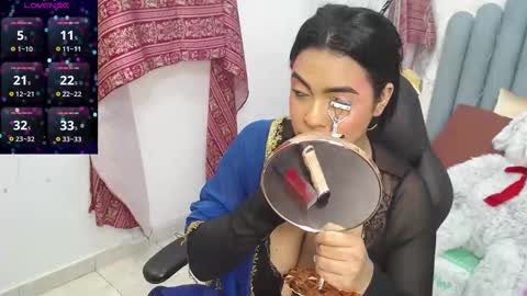 Laskhmirani online show from 11.24.25