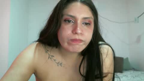 laura gomez online show from 12.20.24