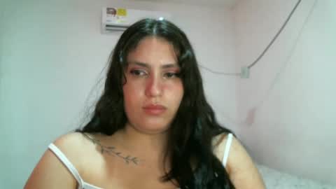 laura gomez online show from 01.25.25