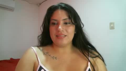 laura gomez online show from 02.01.25