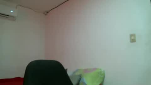 laura gomez online show from 02.11.25