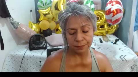 Snapshot of lalisha_96 chatting on 12.23.25 lalisha online show from 12.23.25