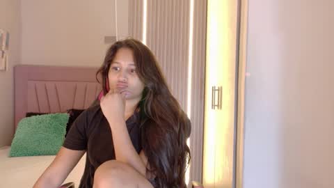 Laura online show from 11.13.25