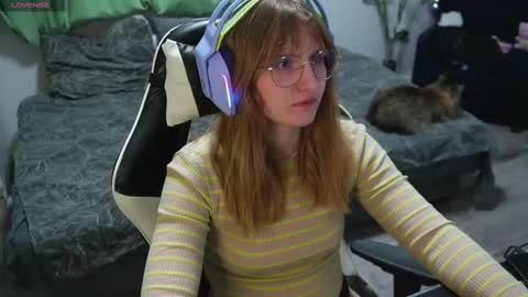 Snapshot of lana_del_kay chatting on 02.17.25 Kay online show from 02.17.25