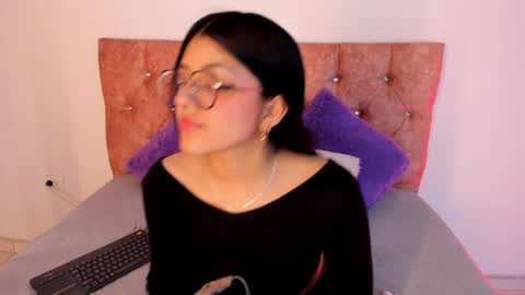 ... .          . ... online show from 01.27.25