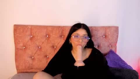 ... .          . ... online show from 02.03.25