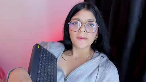 ... .          . ... online show from 03.05.25