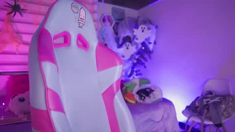 Lana online show from 10.24.25