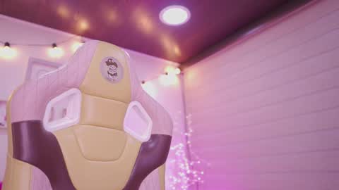 Snapshot of lana_dreams_ chatting on 02.10.26 Lana online show from 02.10.26