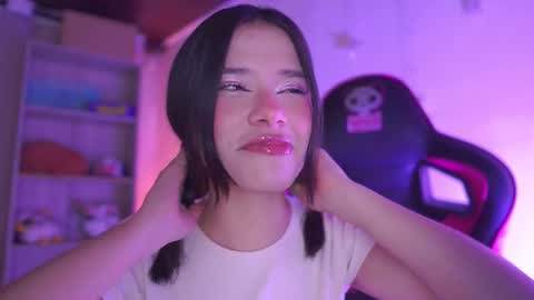 Snapshot of lana_dreams_ chatting on 02.20.26 Lana online show from 02.20.26