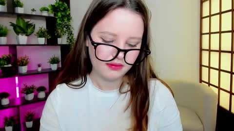 Snapshot of lana_moon__ chatting on 11.14.25 Lana online show from 11.14.25