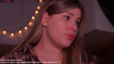 Snapshot of lana_rosy chatting on 12.31.24 Alana online show from 12.31.24