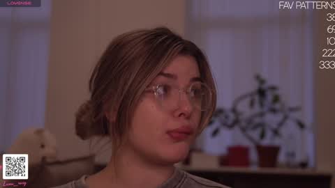 Snapshot of lana_rosy chatting on 01.19.25 Alana online show from 01.19.25