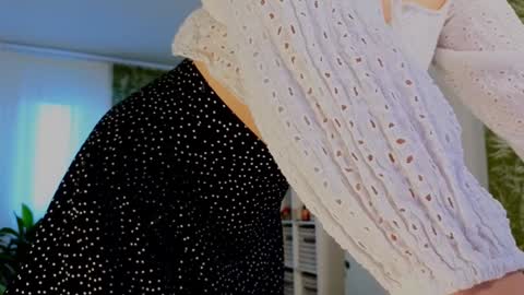 Lana online show from 12.27.24