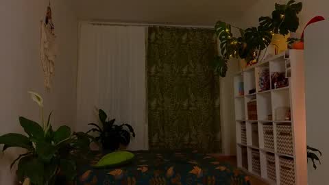 Lana online show from 02.14.25