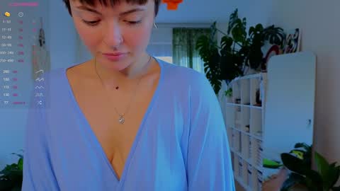 Lana online show from 10.18.25