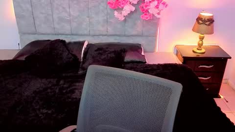           online show from 10.11.25