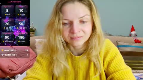 Snapshot of lanaangeldream chatting on 11.22.25 Lana online show from 11.22.25