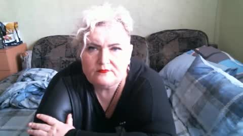 lanacat555 online show from 09.19.25