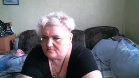 lanacat555 online show from 09.20.25