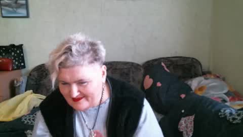 lanacat555 online show from 11.08.25