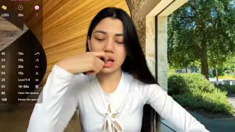 Lana online show from 10.02.25