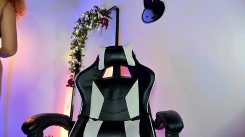 Snapshot of lanarouse1 chatting on 12.16.24 Lana online show from 12.16.24