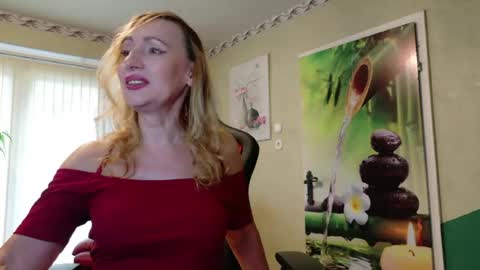 Snapshot of lanasweet9 chatting on 07.18.26 Lana online show from 07.18.26