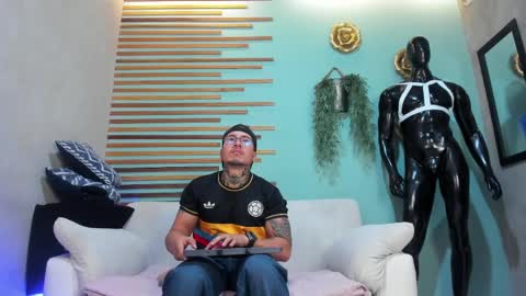 Lance  Max  online show from 04.11.26