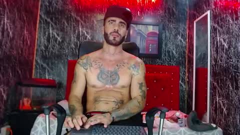 Snapshot of lancelot_benwick chatting on 02.21.25 Lancelot Benwick online show from 02.21.25