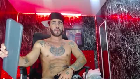 Snapshot of lancelot_benwick chatting on 02.27.25 Lancelot Benwick online show from 02.27.25