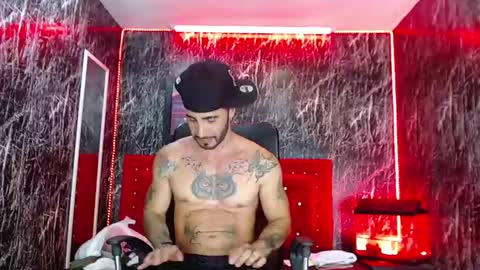 Snapshot of lancelot_benwick chatting on 03.08.25 Lancelot Benwick online show from 03.08.25