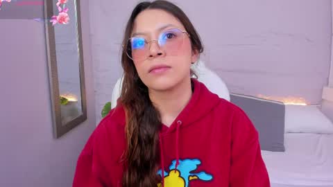 Snapshot of lanna_18_ chatting on 04.28.26 Lanna online show from 04.28.26