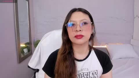 Snapshot of lanna_18_ chatting on 04.30.26 Lanna online show from 04.30.26