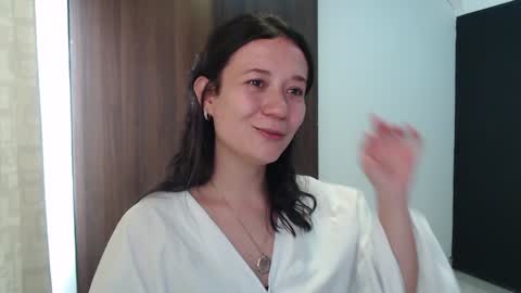 Lanna online show from 12.18.24