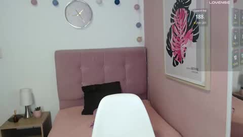 Lanna online show from 10.31.25