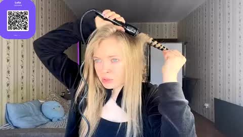 Hello My name is Lola online show from 04.19.26