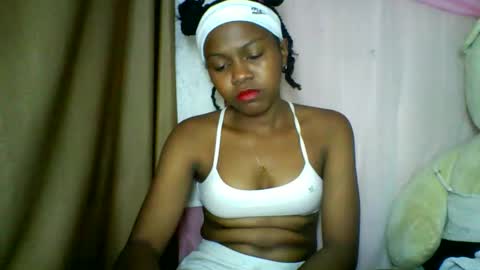 lara_belle online show from 05.12.26