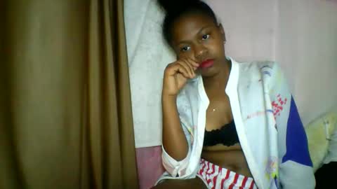 lara_belle online show from 05.15.26