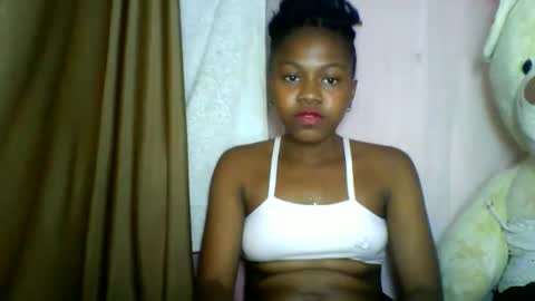 lara_belle online show from 05.18.26