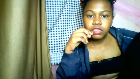 lara_belle online show from 06.30.26
